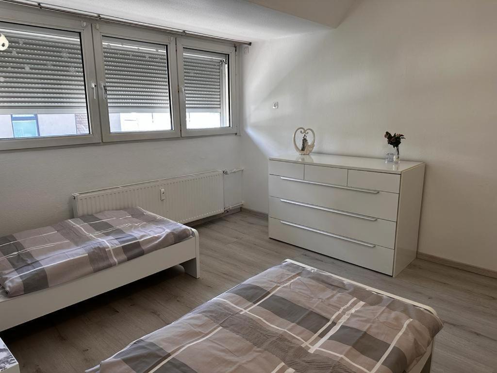 A&V Apartments Wunderschoene Rheinblick Wohnung Zum Entspannen Apt Ela Duisburg Kültér fotó