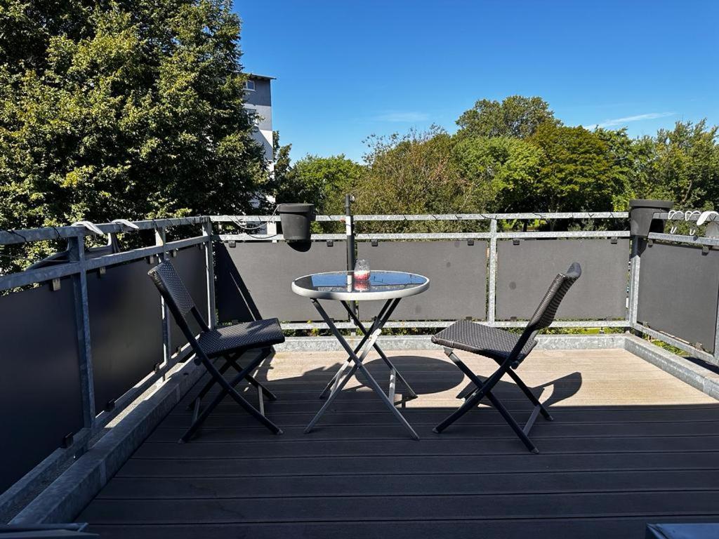 A&V Apartments Wunderschoene Rheinblick Wohnung Zum Entspannen Apt Ela Duisburg Kültér fotó