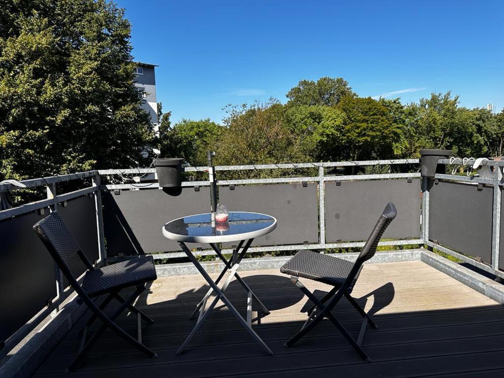 A&V Apartments Wunderschoene Rheinblick Wohnung Zum Entspannen Apt Ela Duisburg Kültér fotó